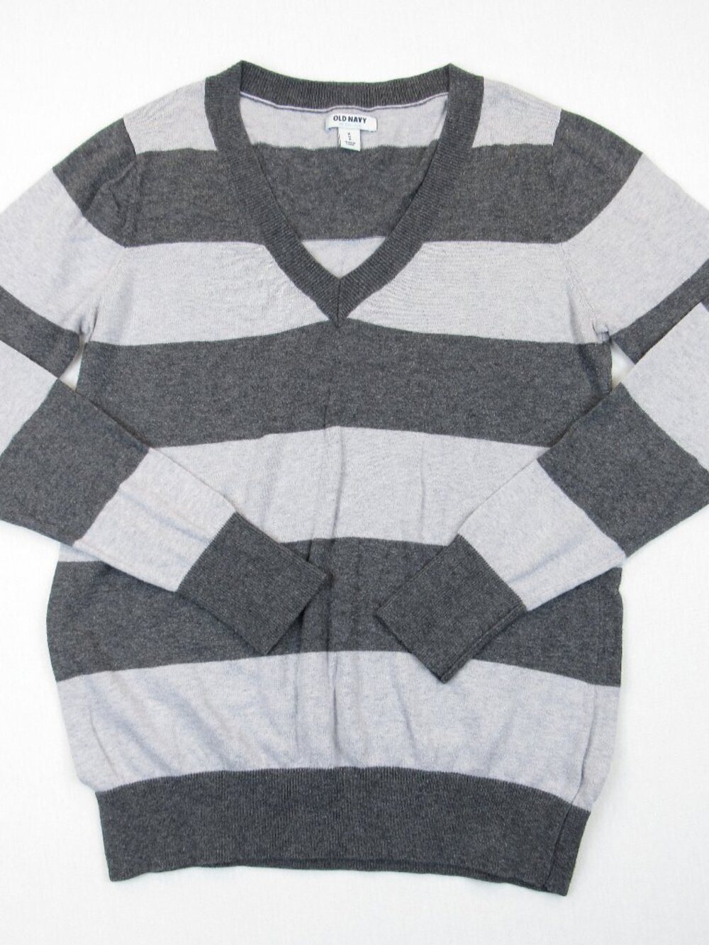 Old Navy Gray Striped V-Neck Sweater Women's Size M Fall 2012 Long Sleeve